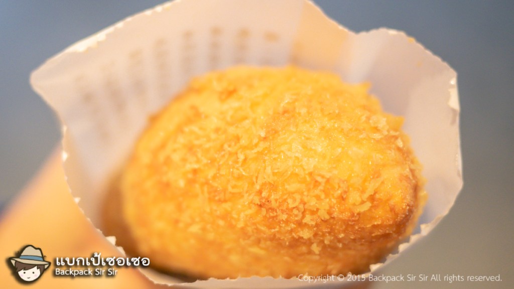 ขนมปังแกงกะหรี่ญี่ปุ่น Japanese Curry Bread ซึ่งควรกินตอนร้อน ๆ 