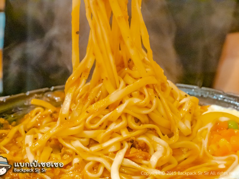 เมนูกระทะร้อน Iron plate noodles ร้าน 二口美食鐵板麵 ใน Yizhong Street Night Market ไถจง ไต้หวัน Taichung,&nbsp;Taiwan